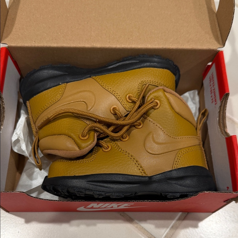 Nike Kids Brown and Black Boots